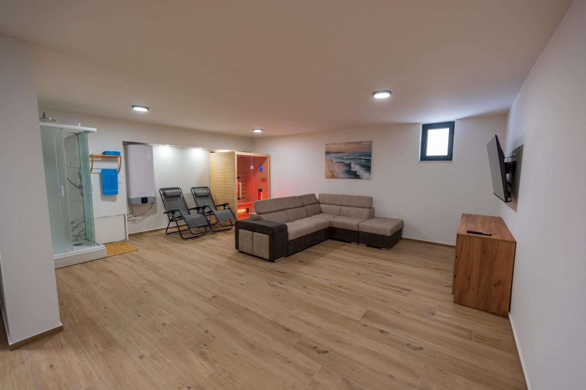 Three-Bedroom Premium Holiday Home Atmosfera With Private Pool&Sauna Водице Екстер'єр фото